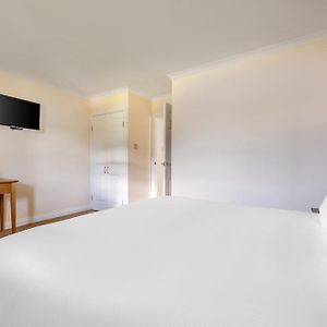 One-Bedroom Cottage